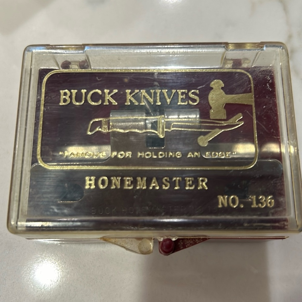 Buck Knive Honemaster # 136 w/ case